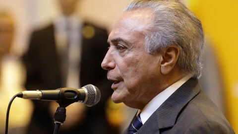 Michel Temer, presidente de Brasil, ha decretado tres d&iacute;as de luto en el pa&iacute;s por el accidente de avi&oacute;n del Chapecoense