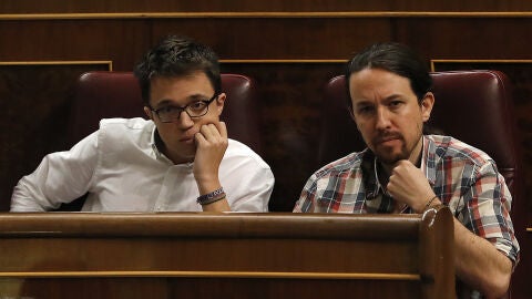&Iacute;&ntilde;igo Errej&oacute;n y Pablo Echenique, en el Congreso