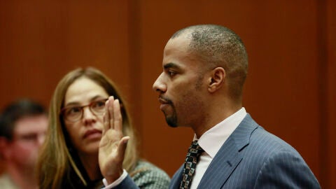 Darren Sharper declara ante el juez en Los &Aacute;ngeles
