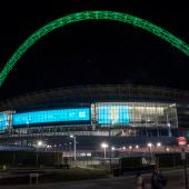 Wembley, iluminado con los colores del Chapecoense