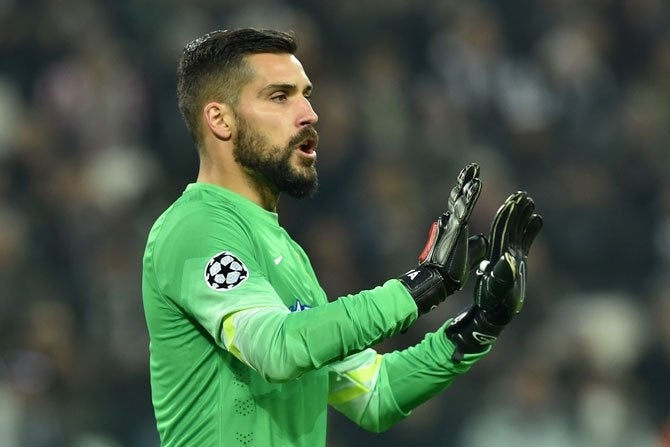 Miguel Ángel Moyá abandona el Atlético de Madrid y fichará por la Real Sociedad Miguel Ángel Moyá abandona el Atlético de Madrid y fichará por la Real Sociedad