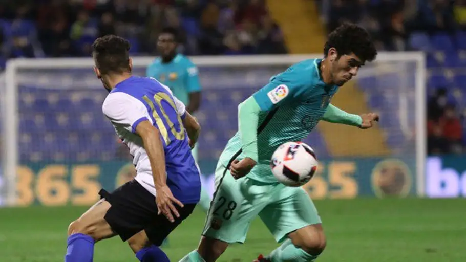 Carlos Aleña en su debut ante el Hércules Carlos Aleña en su debut ante el Hércules