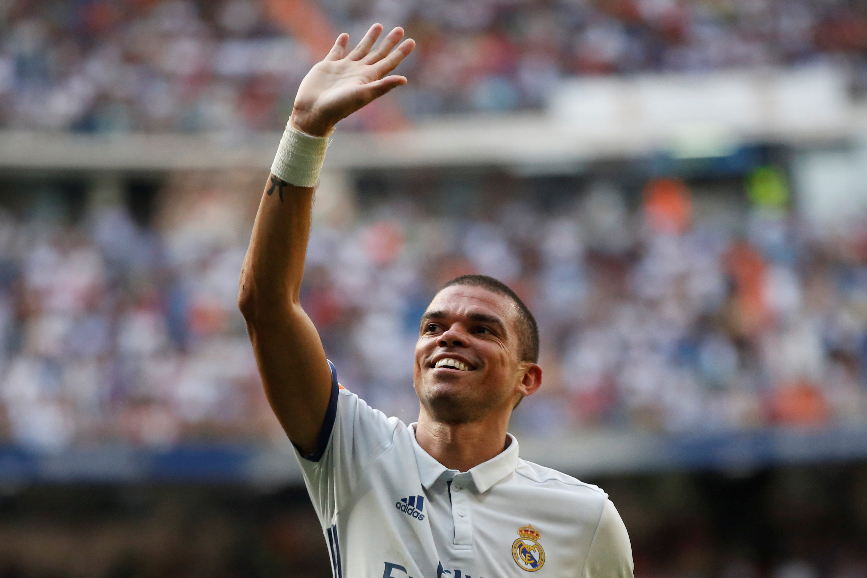 Real Madrid 1 - 0 Atlético. Vuelve a escuchar el gol de Pepe Real Madrid 1 - 0 Atlético. Vuelve a escuchar el gol de Pepe