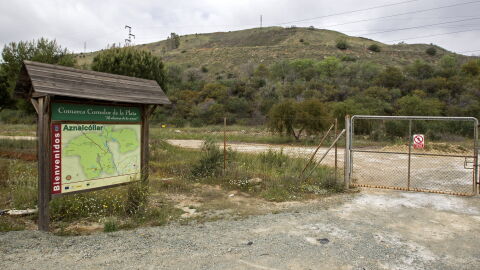 El juez deniega la suspensi&oacute;n de trabajos en la mina de Aznalc&oacute;llar (Sevilla) Vista de uno de los accesos a la mina de Aznalc&oacute;llar (Sevilla).