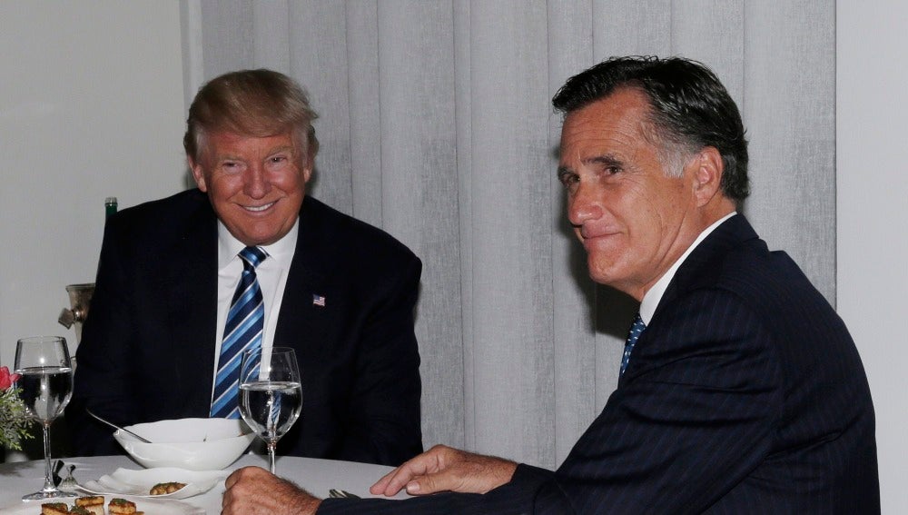 Romney, en su reunión con Trump el pasado 29 de noviembre.