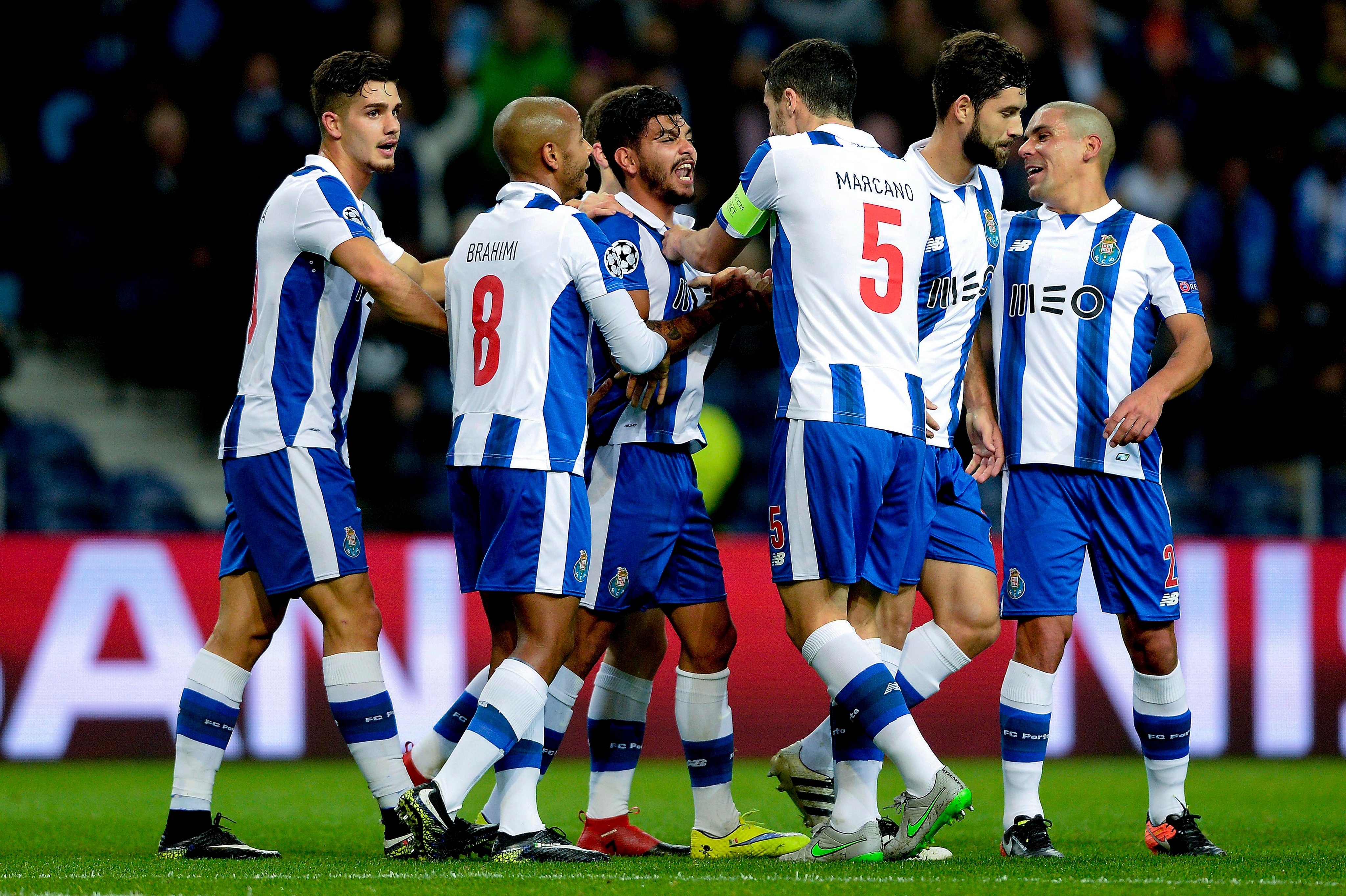 El Oporto de Casillas golea al Leicester y logra meterse en octavos como segundo de grupo El Oporto de Casillas golea al Leicester y logra meterse en octavos como segundo de grupo