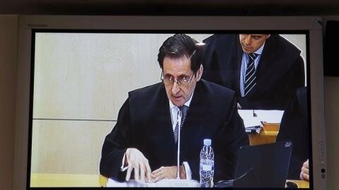 Fernando Aizp&uacute;n, abogado del FROB