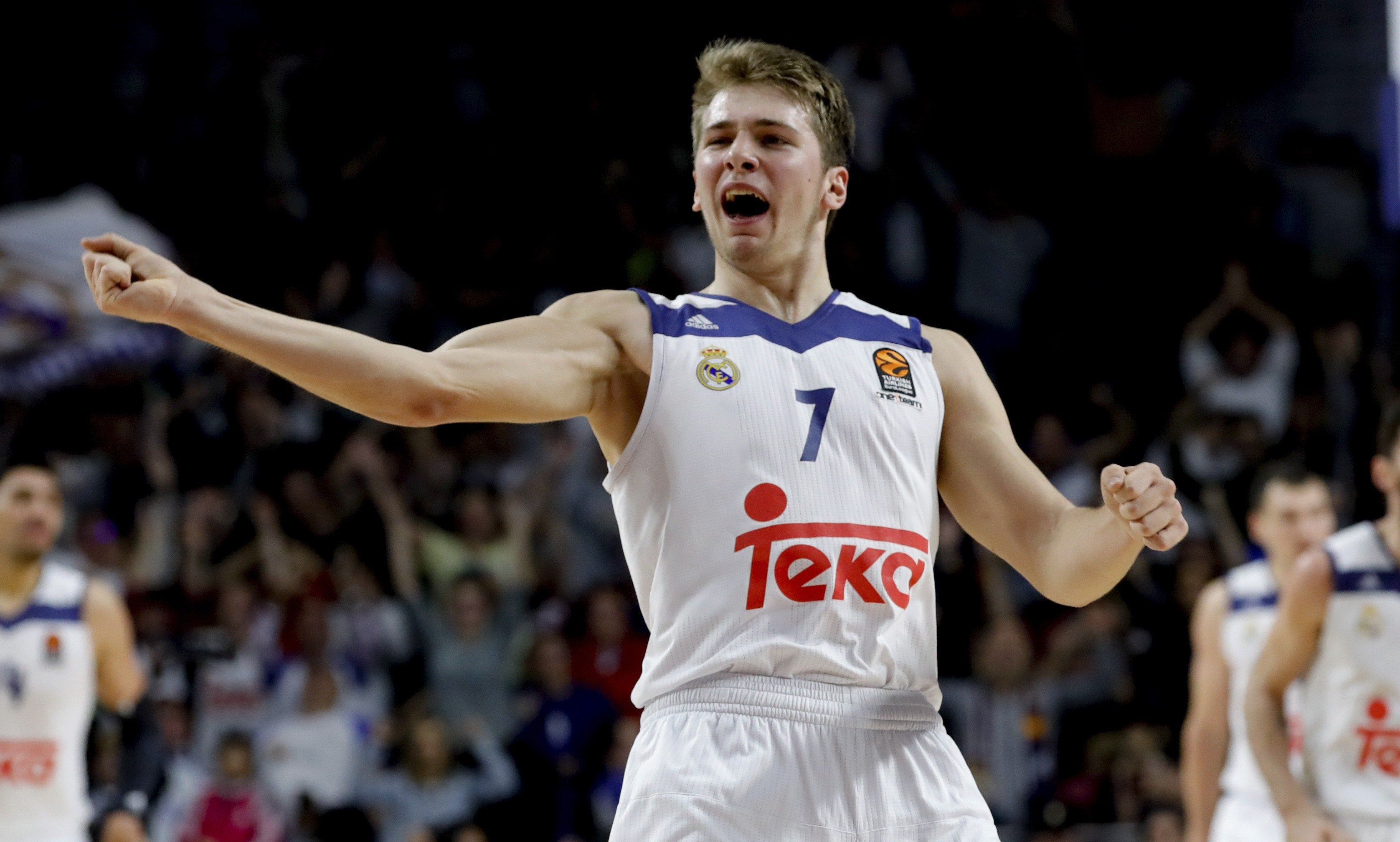 Luka Doncic, jugador más joven de la historia en ser nombrado MVP de la jornada en la Euroliga Luka Doncic, jugador más joven de la historia en ser nombrado MVP de la jornada en la Euroliga