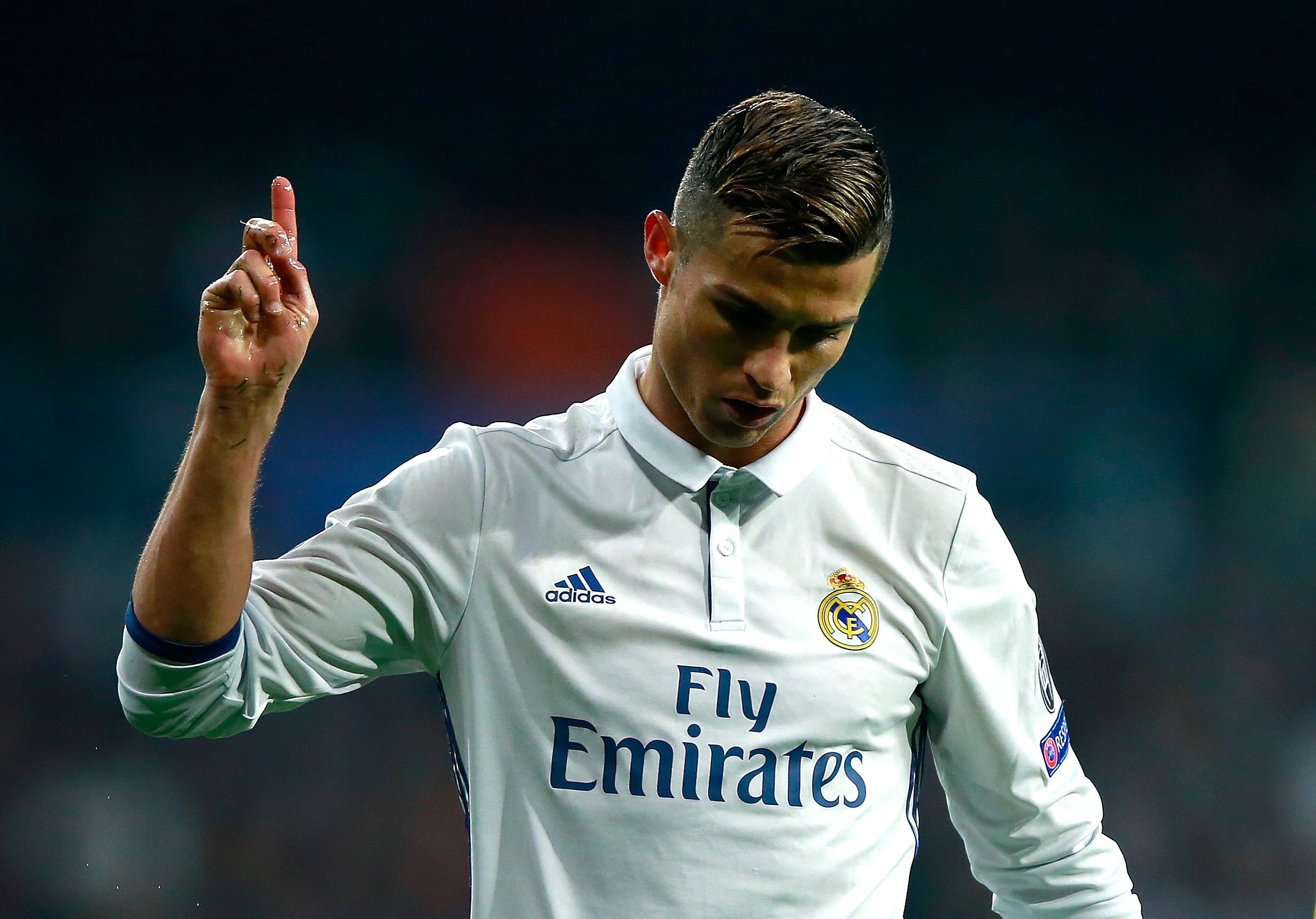El Shanghai Shenhua ofrece a Cristiano Ronaldo más de 100 millones de euros al año El Shanghai Shenhua ofrece a Cristiano Ronaldo más de 100 millones de euros al año