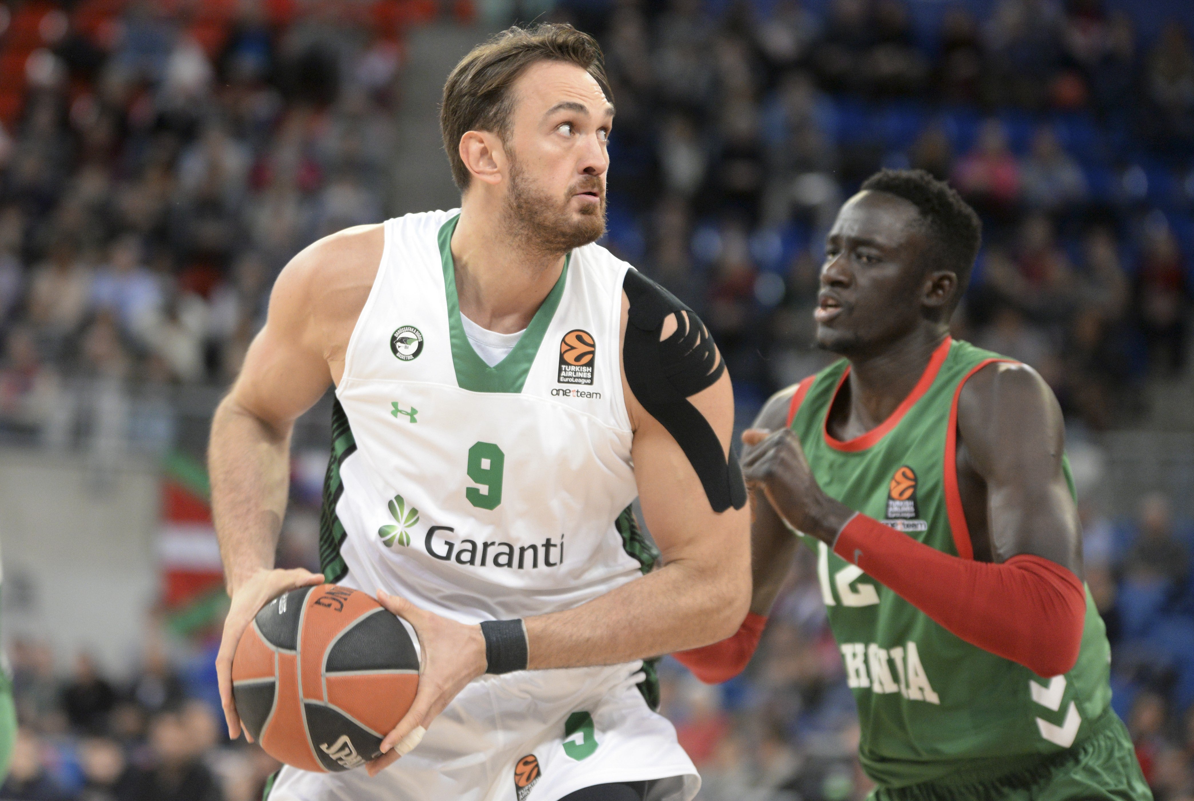 El Baskonia se pone firme frente a un débil Darussafaka Dogus El Baskonia se pone firme frente a un débil Darussafaka Dogus