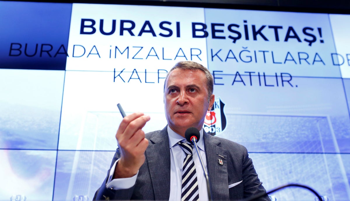 El presidente del Besiktas se enteró de la explosión en Turquía en el palco del Santiago Bernabéu El presidente del Besiktas se enteró de la explosión en Turquía en el palco del Santiago Bernabéu