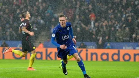 Vardy celebrando uno de sus goles al Manchester City Vardy celebrando uno de sus goles al Manchester City