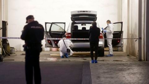 Veh&iacute;culo en el que fue asesinada la viuda del expresidente de la CAM