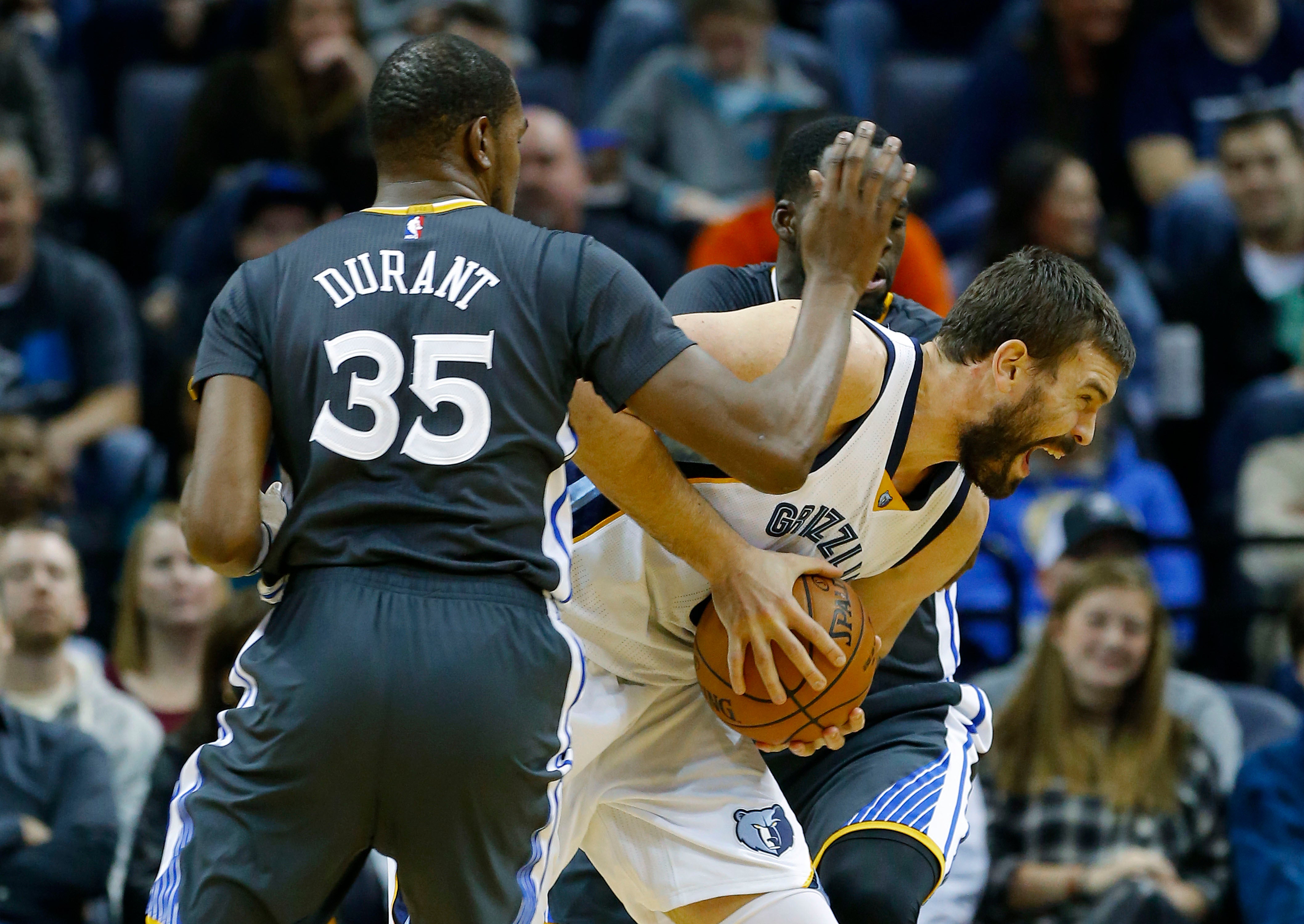 Marc Gasol se come a los Warriors para dar la sexta victoria consecutiva a los Grizzlies Marc Gasol se come a los Warriors para dar la sexta victoria consecutiva a los Grizzlies