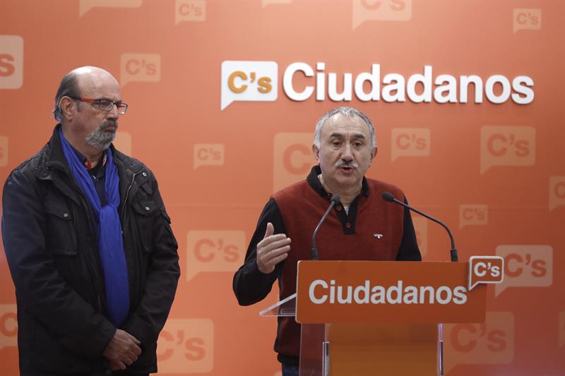 UGT y CCOO avisan de que las marchas de este mes son sólo el inicio de nuevas protestas UGT y CCOO avisan de que las marchas de este mes son sólo el inicio de nuevas protestas