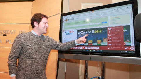 El concejal de Transparencia y Modernizaci&oacute;n, Ignasi Garcia, ha presentado la capa de usabilidad que facilitar&aacute; el acceso de todos los colectivos a la p&aacute;gina municipal.