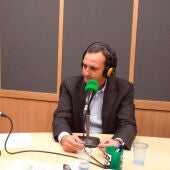 César Sánchez, presidente de la Diputación de Alicante, durante una entrevista con Juan Ramón Lucas
