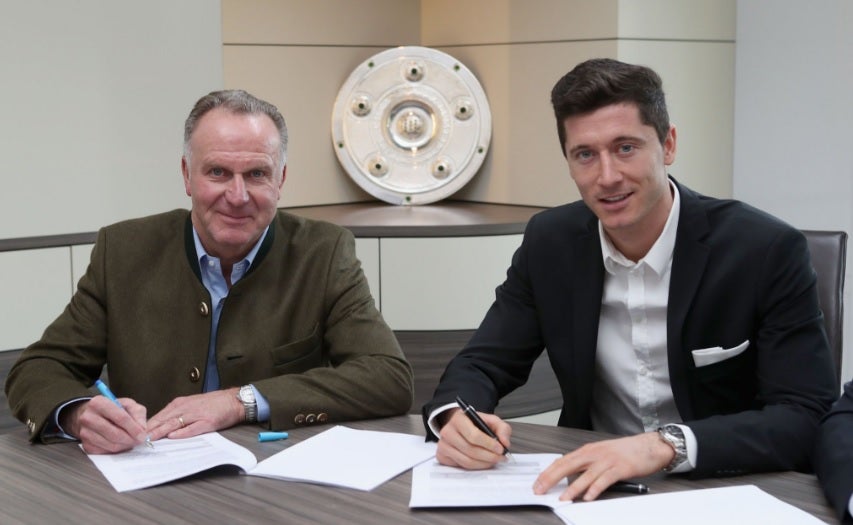 Lewandowski renueva con el Bayern hasta 2021 Lewandowski renueva con el Bayern hasta 2021