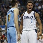 Justin Anderson celebra un punto ante un Juancho cabizbajo