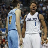 Justin Anderson celebra un punto ante un Juancho cabizbajo Justin Anderson celebra un punto ante un Juancho cabizbajo