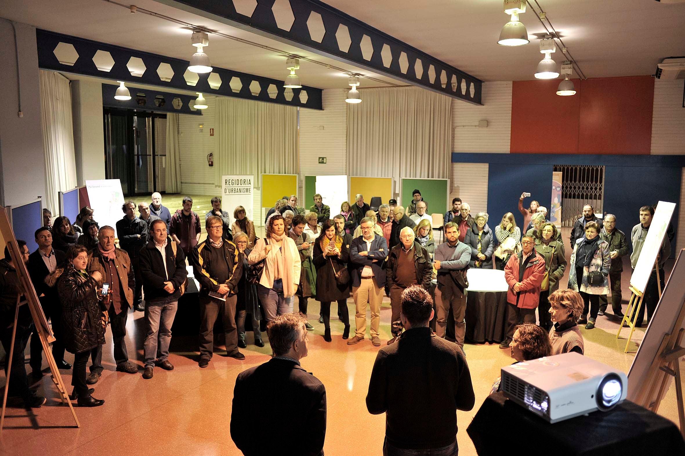 Castellón plantea una zona dotacional junto al IES Miquel Peris y deja a la ciudadanía la definición de su uso concreto Castellón plantea una zona dotacional junto al IES Miquel Peris y deja a la ciudadanía la definición de su uso concreto