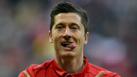 Robert Lewandowski celebra un gol con el Bayern de Múnich Robert Lewandowski celebra un gol con el Bayern de Múnich