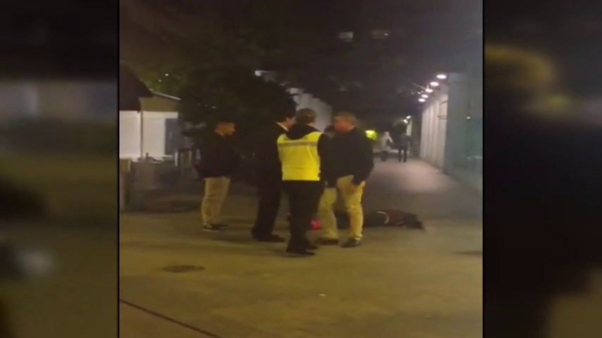 El joven agredido por un portero en Murcia recibe el alta hospitalaria El joven agredido por un portero en Murcia recibe el alta hospitalaria