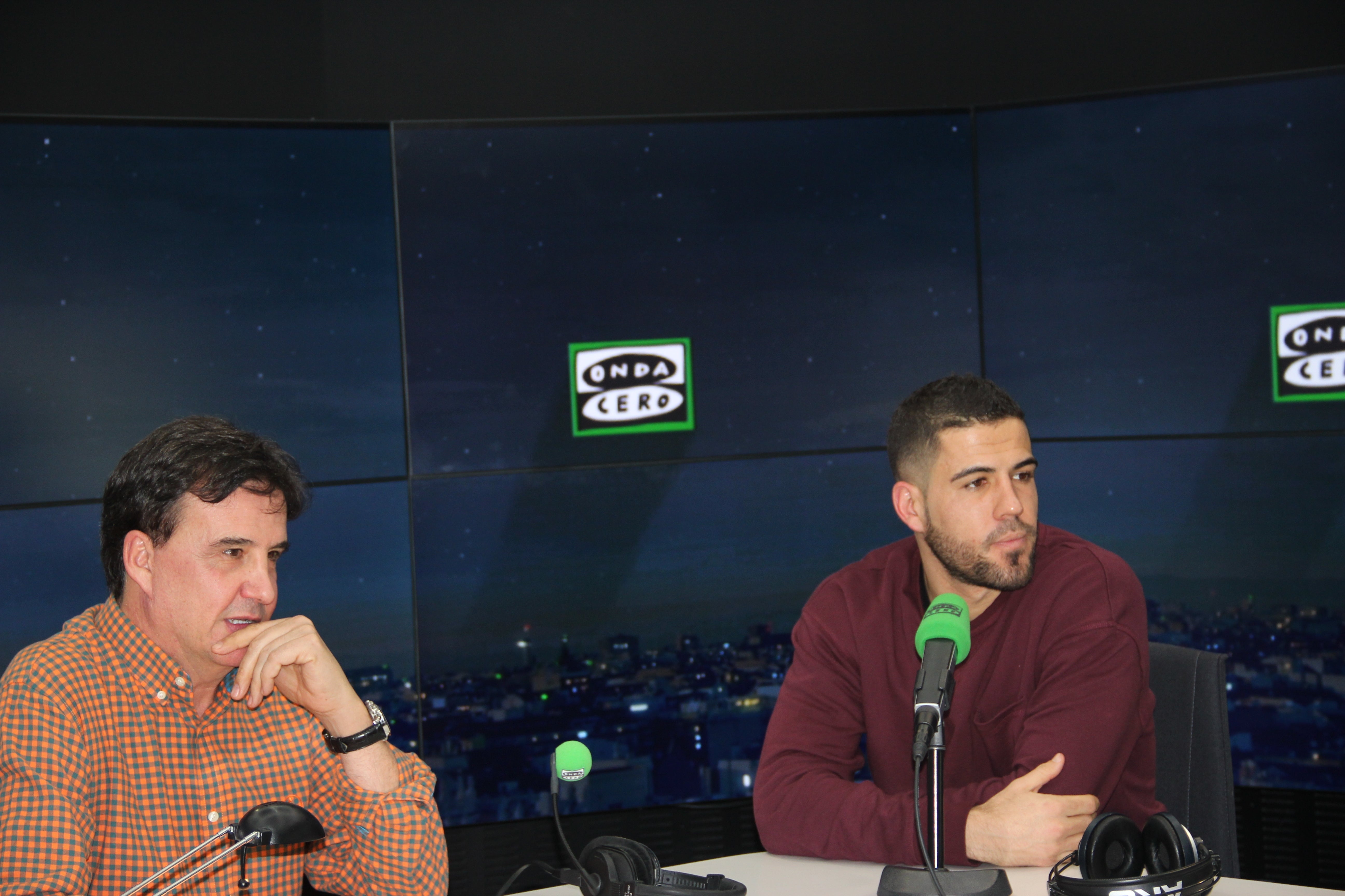 ¿Ha merecido la pena ser futbolista para Álvaro Domínguez? ¿Ha merecido la pena ser futbolista para Álvaro Domínguez?