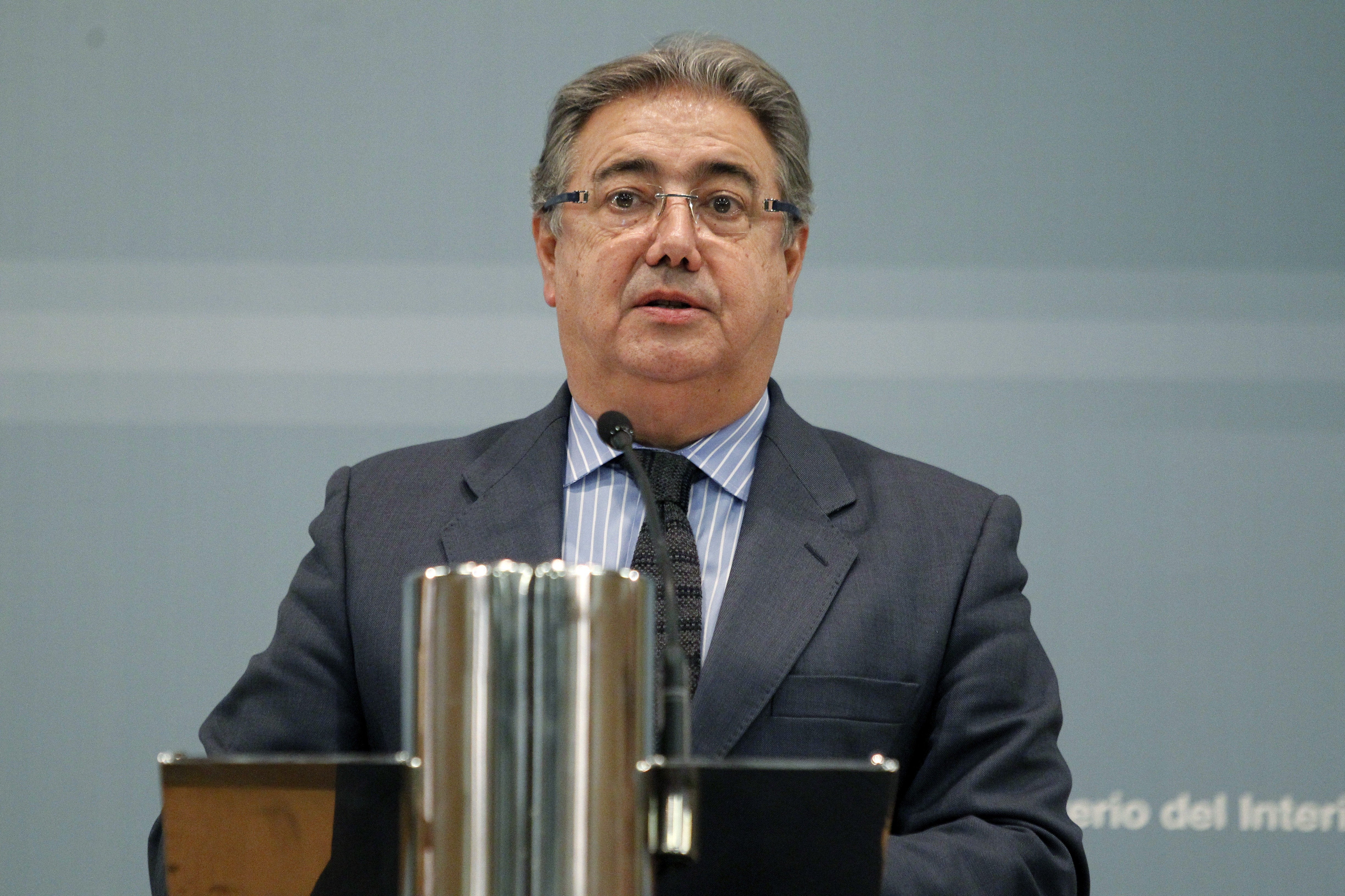 Zoido acepta retocar la ley de Seguridad Ciudadana, pero descarta derogarla Zoido acepta retocar la ley de Seguridad Ciudadana, pero descarta derogarla