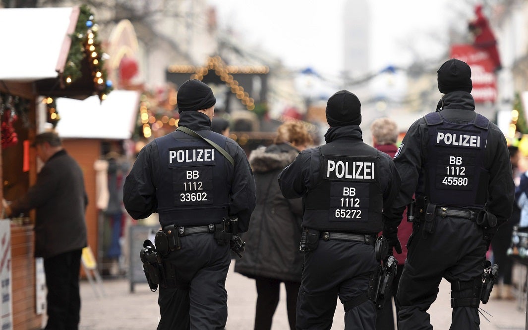 Arrestados en Alemania dos sospechosos de planificar un atentado en un centro comercial de Oberhausen Arrestados en Alemania dos sospechosos de planificar un atentado en un centro comercial de Oberhausen
