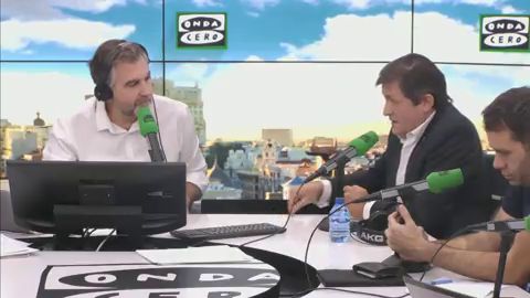 Frame 1069.343955 de: Javier Fern&aacute;ndez: "Lo que quiero es un partido unido tras el Congreso y eso se puede conseguir con uno o con cuatro candidatos"