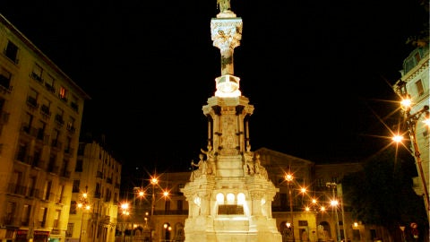 Monumento a los Fueros