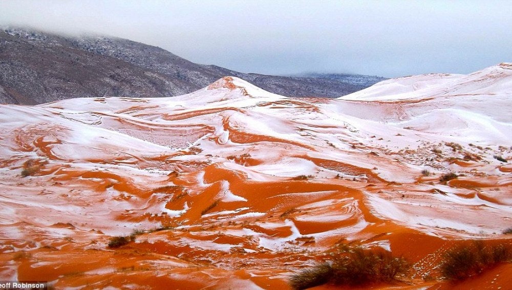 Imagen del Sahara nevado