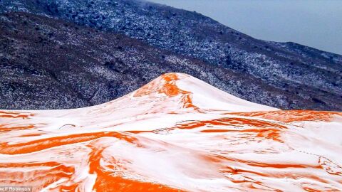 Imagen del Sahara nevado