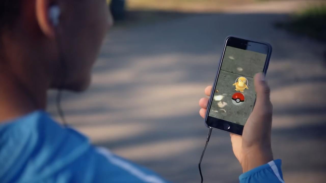 Cárcel para un conductor que jugaba Pokémon y atropelló mortalmente a un niño Cárcel para un conductor que jugaba Pokémon y atropelló mortalmente a un niño