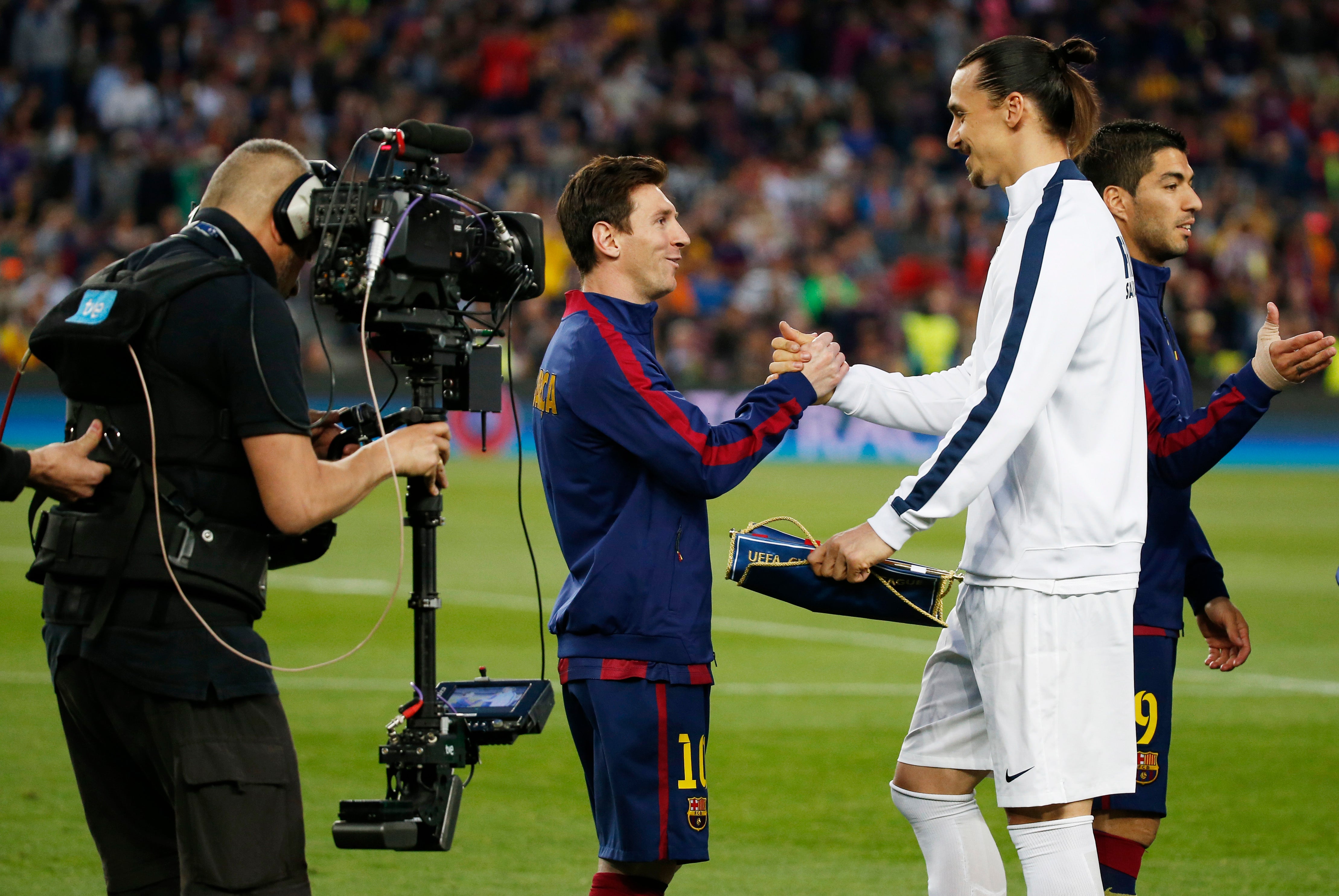 Polémica en las redes sociales por unas falsas declaraciones de Ibrahimovic sobre Messi y el Balón de Oro Polémica en las redes sociales por unas falsas declaraciones de Ibrahimovic sobre Messi y el Balón de Oro
