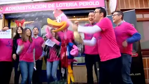 Frame 5.004746 de: Los números 59.444 y 07.211, los cuartos premios del Sorteo Extraordinario de Lotería de Navidad Frame 5.004746 de: Los números 59.444 y 07.211, los cuartos premios del Sorteo Extraordinario de Lotería de Navidad