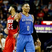 Russell Westbrook celebra un punto con Oklahoma City Thunder Russell Westbrook celebra un punto con Oklahoma City Thunder
