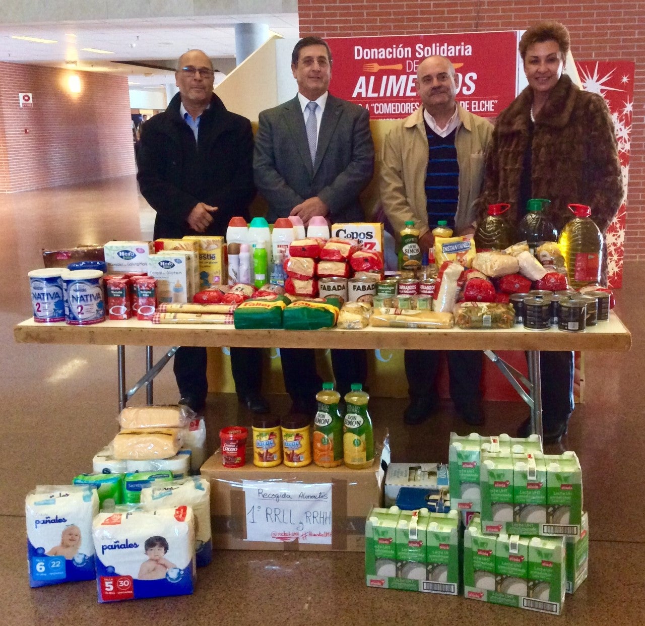 La UMH recoge 2.700 kilos de alimentos en Navidad La UMH recoge 2.700 kilos de alimentos en Navidad