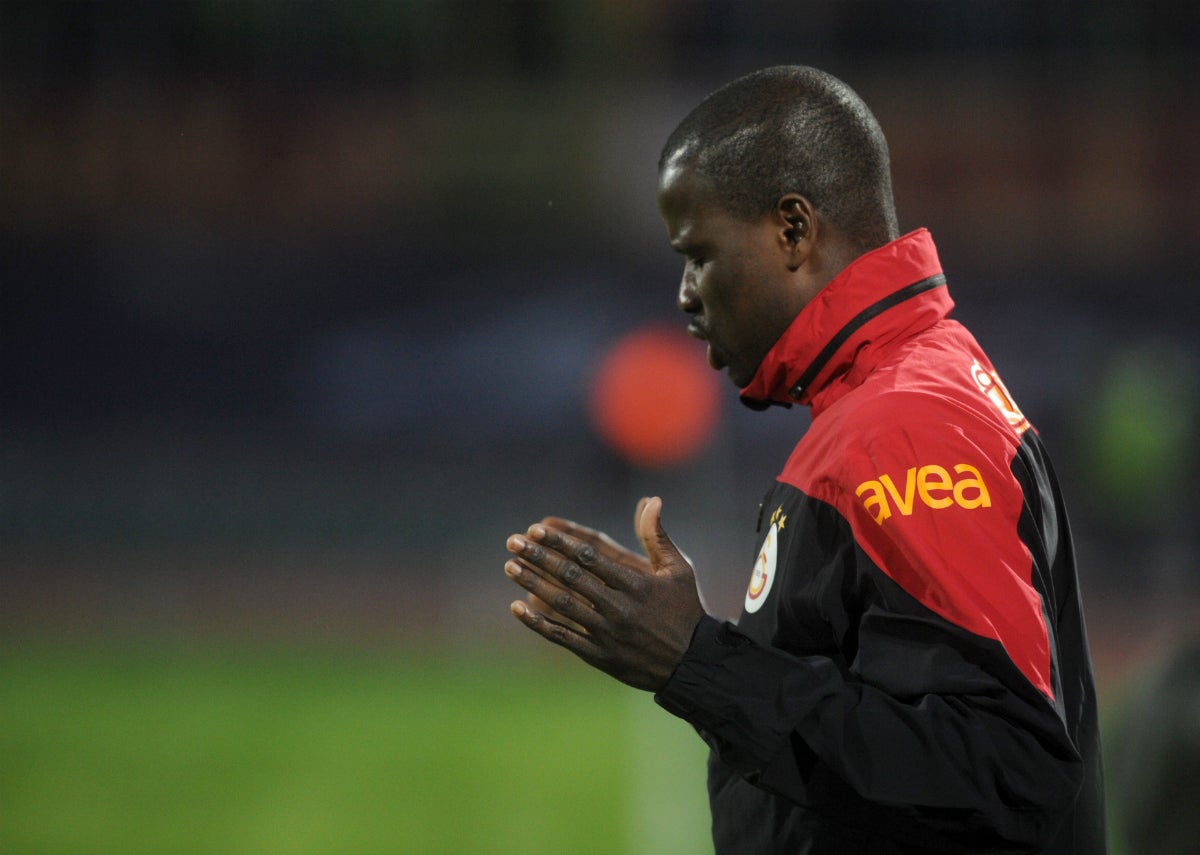 Eboue, subcampeón de la Champions en 2006 con el Arsenal: "He querido suicidarme" Eboue, subcampeón de la Champions en 2006 con el Arsenal: "He querido suicidarme"