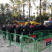 Casetas de vemta de sillas para la Cabalgata de Reyes de Elche.