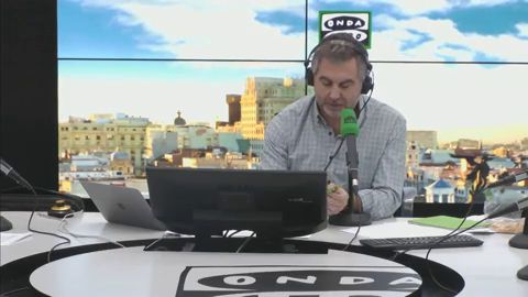 Frame 351.946914 de: Mon&oacute;logo de Alsina: "En Podemos ahora los botellines llevan cicuta"