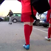 Frame 50.490152 de: Detenido un entrenador del equipo de fútbol infantil de Mollet por presuntos abusos sexuales Frame 50.490152 de: Detenido un entrenador del equipo de fútbol infantil de Mollet por presuntos abusos sexuales