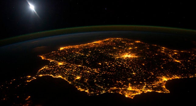 La Tierra alcanza este miércoles su velocidad máxima La Tierra alcanza este miércoles su velocidad máxima