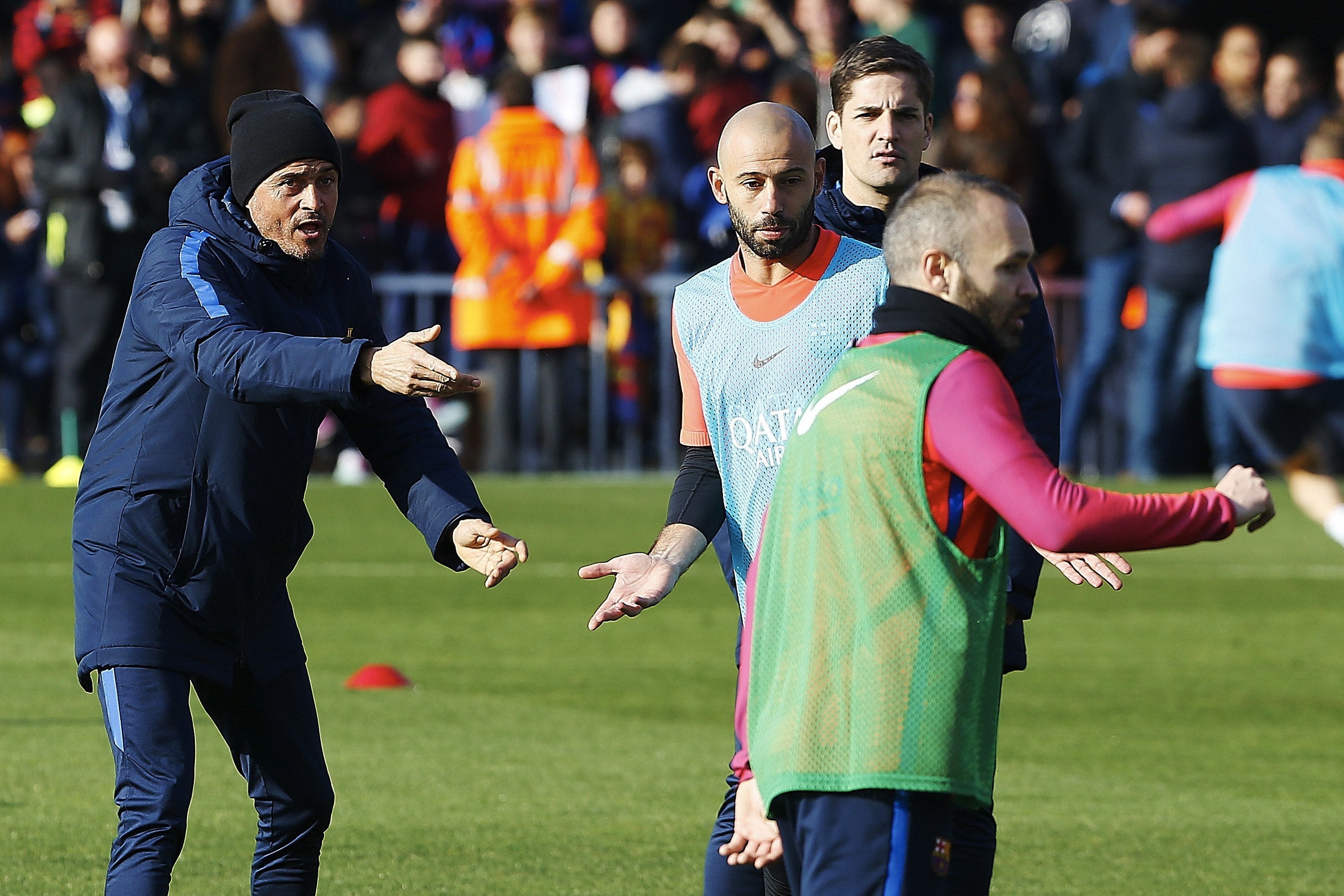 Luis Enrique, sobre que Valverde le sustituya en el Barça: "Es lógico, es uno de los mejores" Luis Enrique, sobre que Valverde le sustituya en el Barça: "Es lógico, es uno de los mejores"