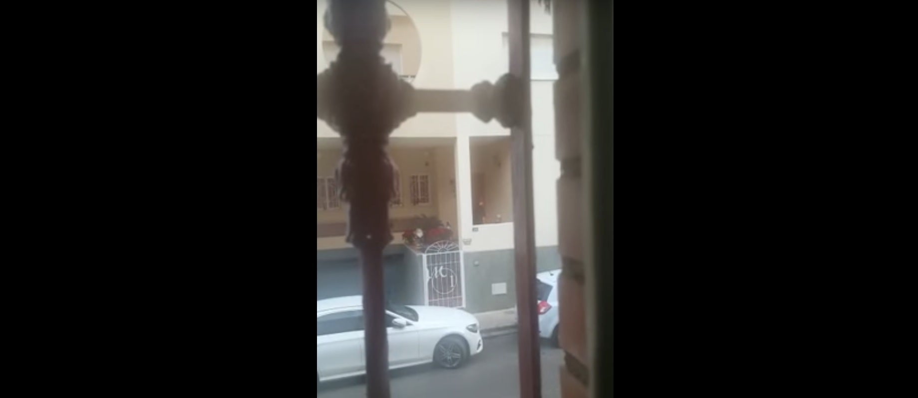 Denunciado el consejero de Seguridad Ciudadana de Melilla por forzar la casa de su exmujer con una radial Denunciado el consejero de Seguridad Ciudadana de Melilla por forzar la casa de su exmujer con una radial