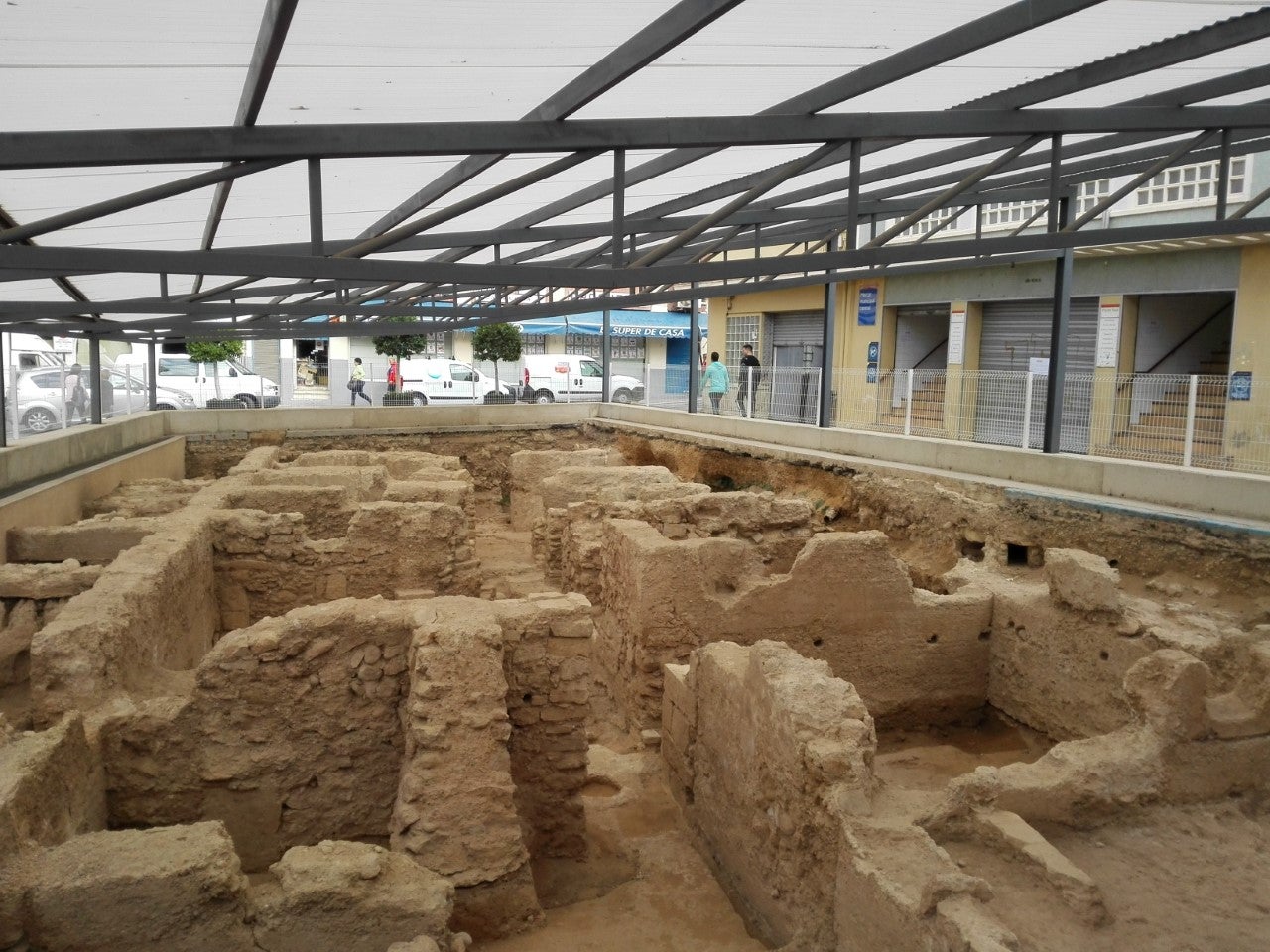 Piden que no se acepte “ninguna alternativa” de accesos a un aparcamiento subterráneo en el Mercado Central de Elche Piden que no se acepte “ninguna alternativa” de accesos a un aparcamiento subterráneo en el Mercado Central de Elche