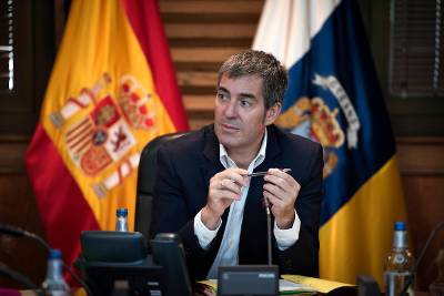El PP quiere entrar en el Gobierno de Canarias para gestionar los Presupuestos El PP quiere entrar en el Gobierno de Canarias para gestionar los Presupuestos
