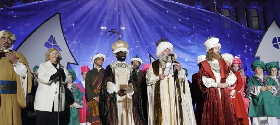 Carmena, con los Reyes Magos Carmena, con los Reyes Magos