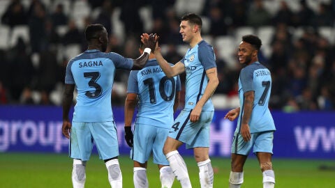 El Manchester City celebrando uno de los goles